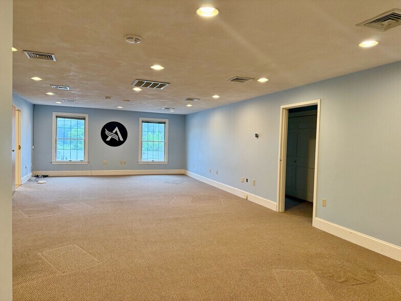 More Photos Of 1624 Sudbury Rd, Concord Medical For Lease