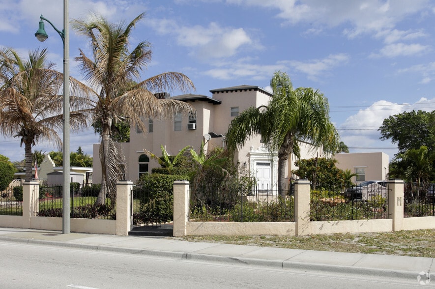 More Photos Of 2700 Broadway, West Palm Beach Rehabilitation Center For Sale