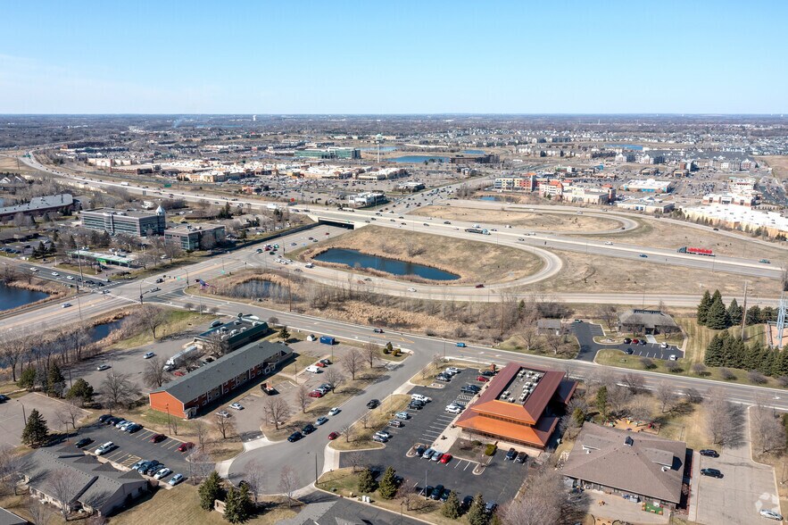 More Photos Of 7270 N Forest View Ln, Maple Grove Medical For Lease
