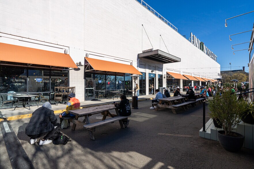 More Photos Of 1310-1324 5th St NE, Washington Storefront For Sale