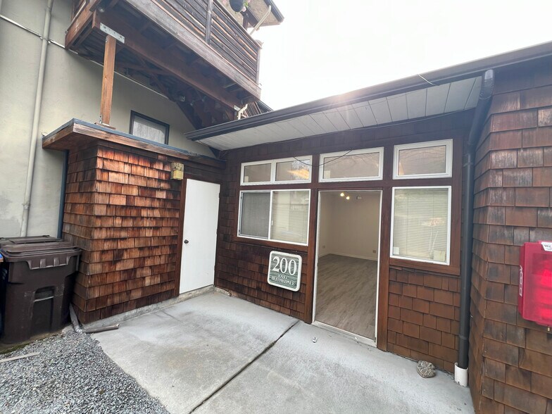 More Photos Of 198-204 E Blithedale Ave, Mill Valley Storefront Retail Residential For Lease