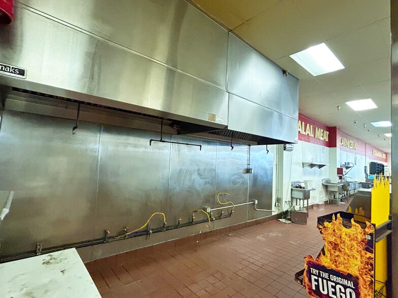 More Photos Of 12160-12192 Hesperia Rd, Victorville Convenience Store For Lease