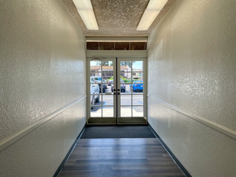 More Photos Of 18062 Irvine Blvd, Tustin Office For Sale