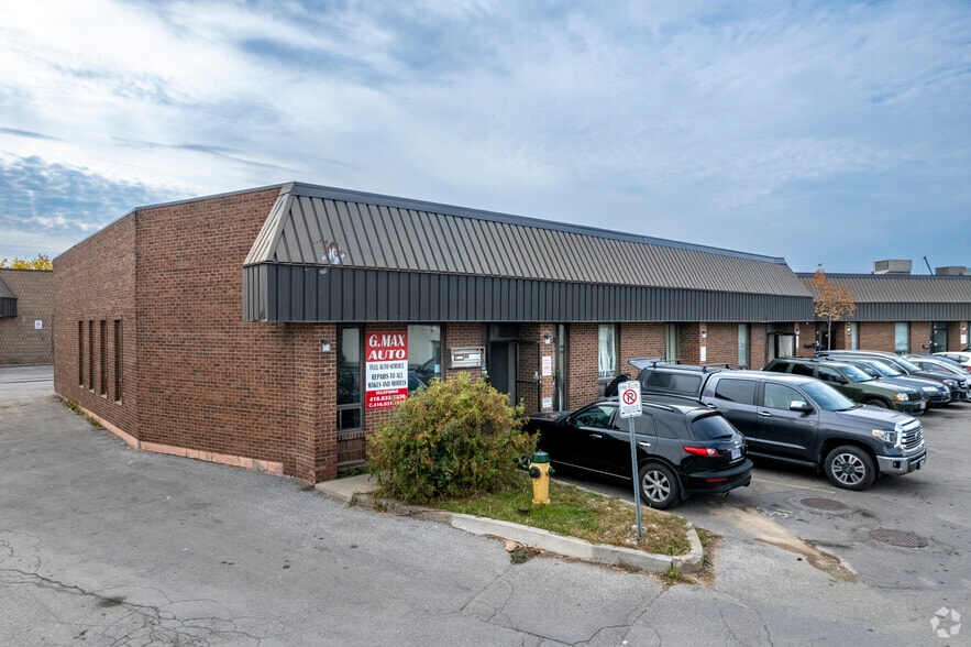 Primary Photo Of 101 Toro Rd, Toronto Service For Sale