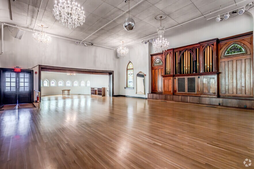 More Photos Of 618 Neil Ave, Columbus Religious Facility For Sale