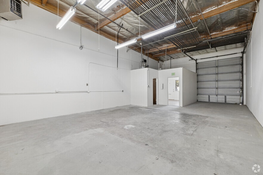 More Photos Of 299 Old County Rd, San Carlos Unknown For Lease