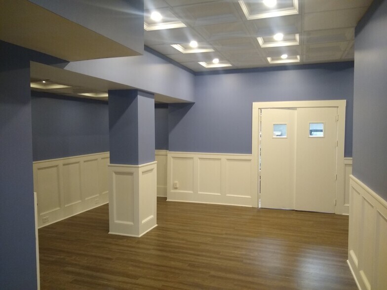 More Photos Of 382 2nd St, Jersey City Storefront Retail Residential For Sale