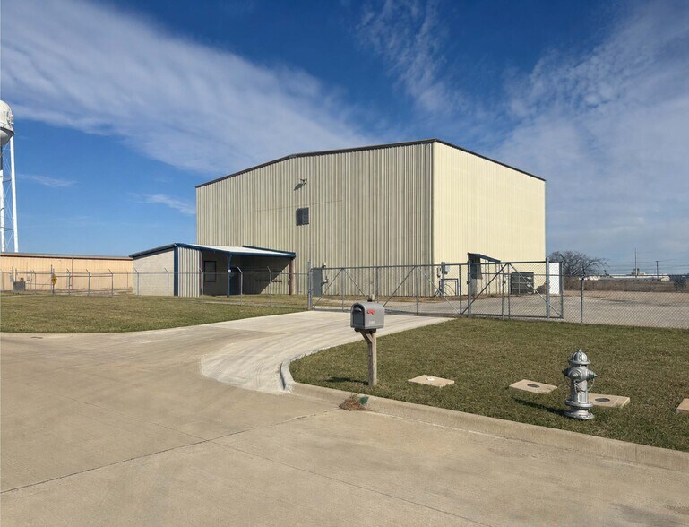 Primary Photo Of 4618 Ed Rutherford Rd, Greenville Industrial For Sale