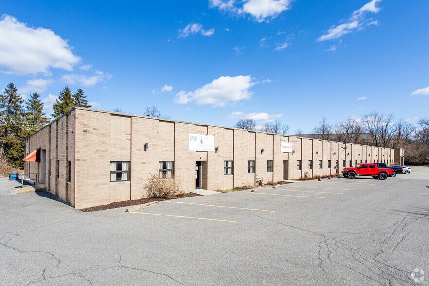 More Photos Of 200-240 Vista Park Dr, Pittsburgh Light Distribution For Lease