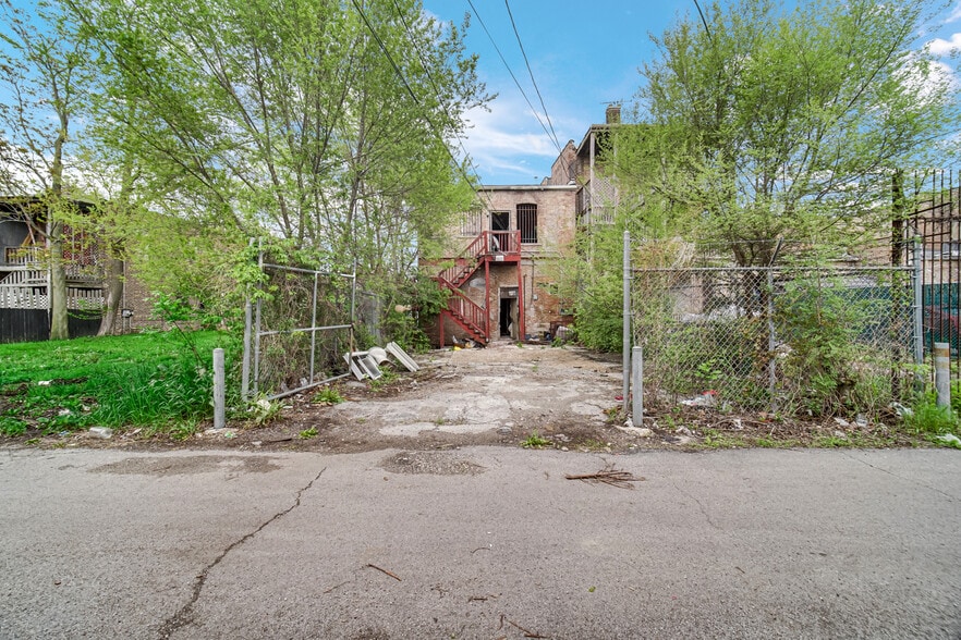 More Photos Of 6848 S Ashland Ave, Chicago Flex For Sale