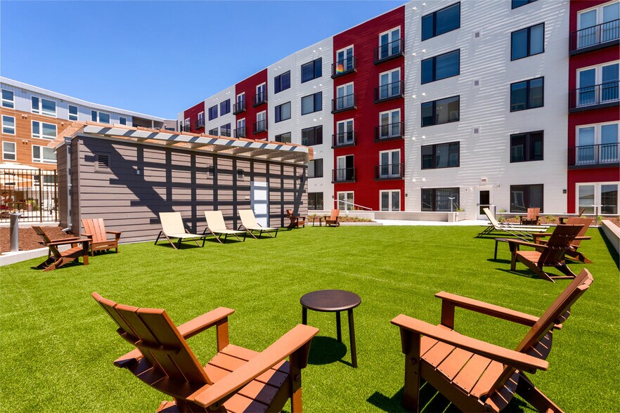 More Photos Of 11830 Sunrise Valley Dr, Reston Apartments For Lease