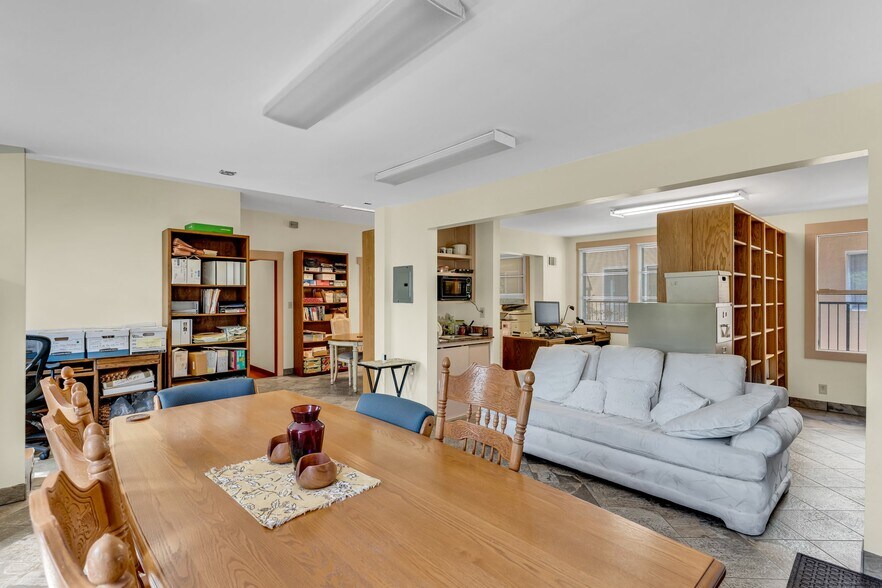 More Photos Of 1633 University Ave, Berkeley Office For Sale