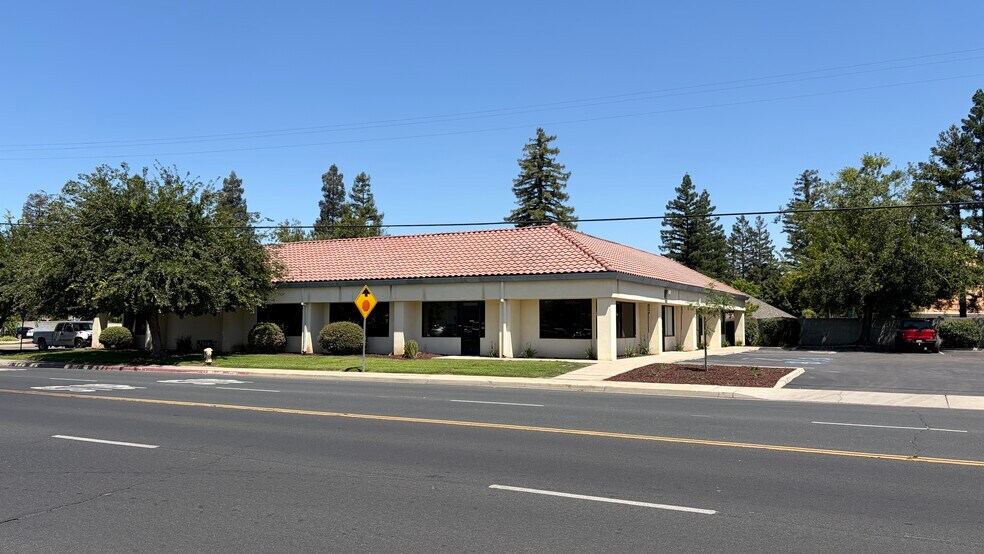 More Photos Of 1142 Rose Ave, Selma Medical For Lease