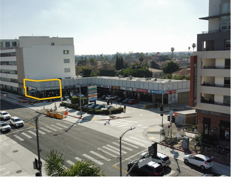 Primary Photo Of 5162-5180 Wilshire Blvd, Los Angeles Drugstore For Lease