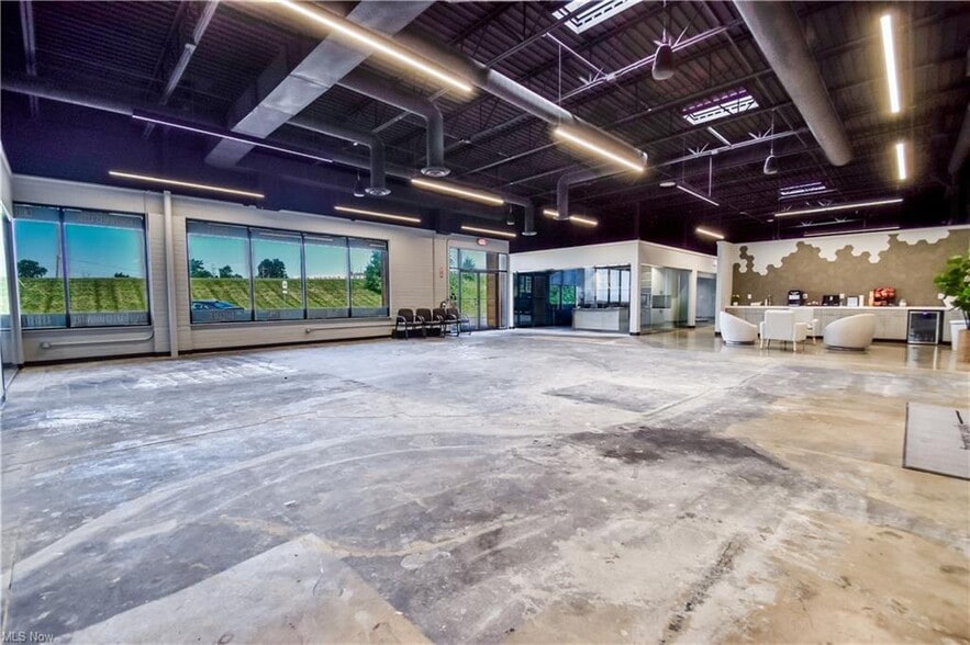 More Photos Of 8425 Station St, Mentor Freestanding For Sale