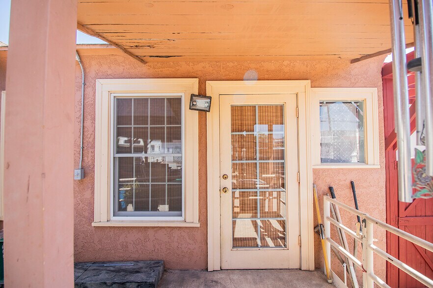 More Photos Of 215 E Fesler St, Santa Maria Storefront For Sale