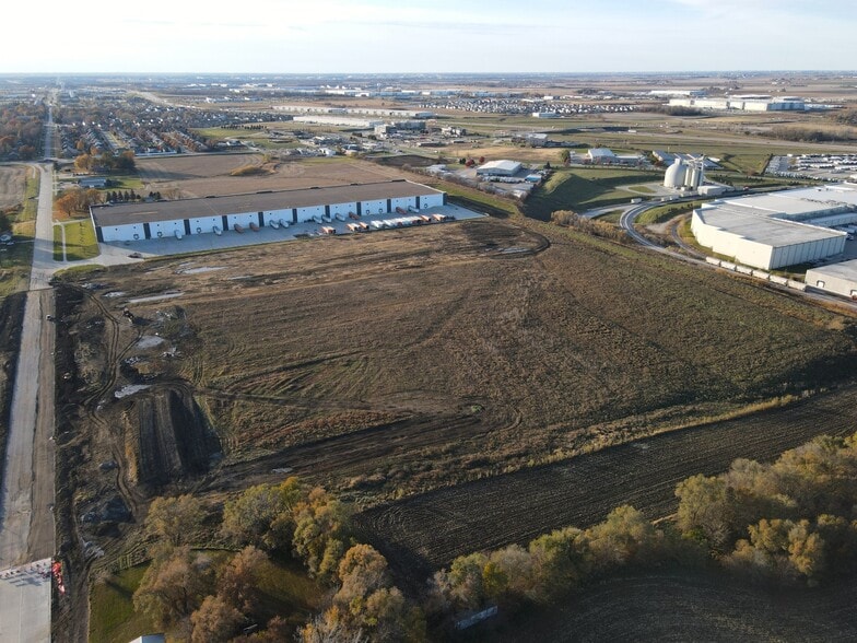 More Photos Of 575 9th St NE St, Altoona Industrial For Lease