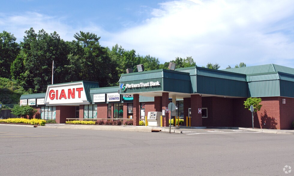 More Photos Of 100 Rano Blvd, Vestal Township Restaurant For Lease