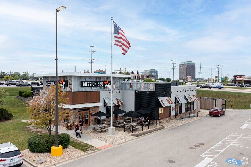 More Photos Of 1508-1556 Butterfield Rd, Downers Grove Unknown For Sale