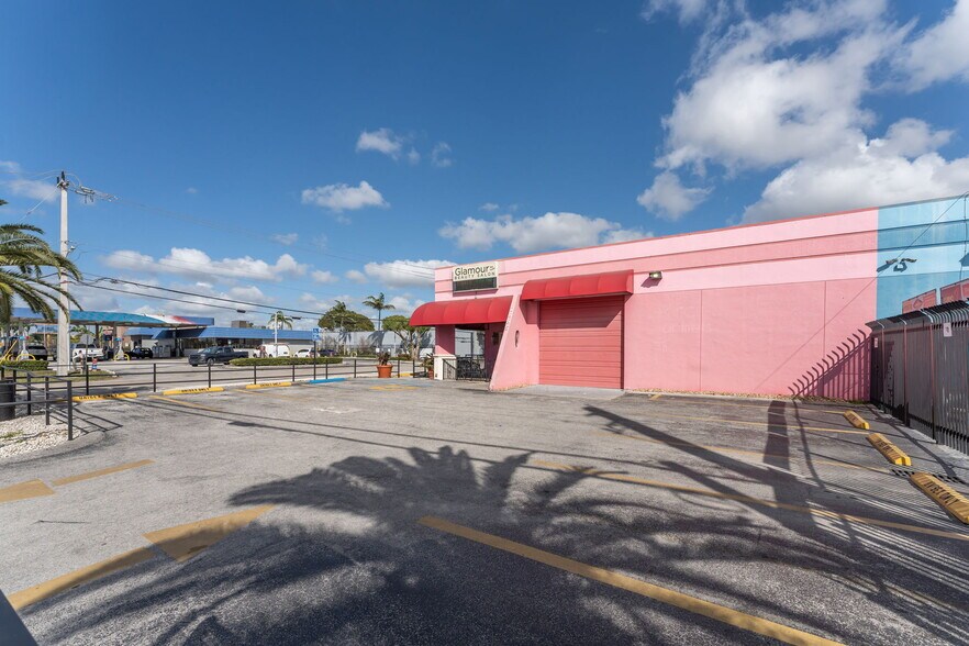 More Photos Of 7885 W 28th Ave, Hialeah Warehouse For Sale