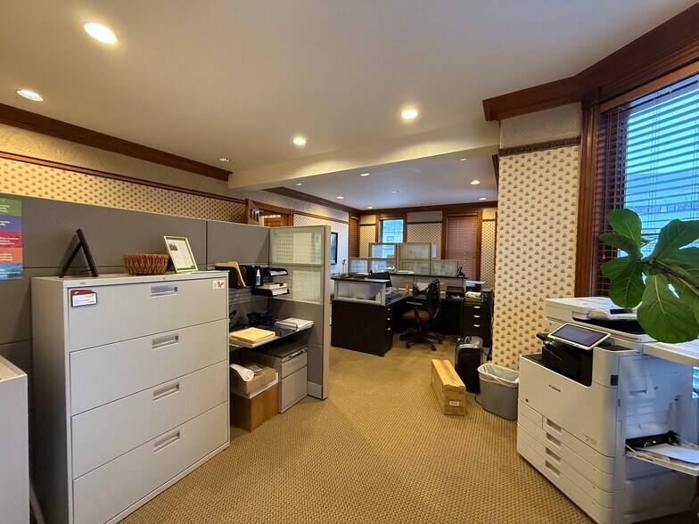 More Photos Of 25 Harvard St, Worcester Office For Lease