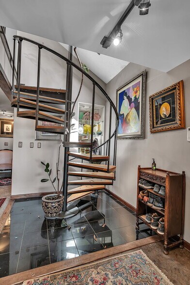 More Photos Of 2809 River Rd, Buffalo Flex For Sale
