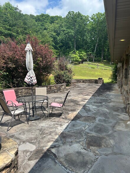 More Photos Of 773 N Main St, Clayton Medical For Lease