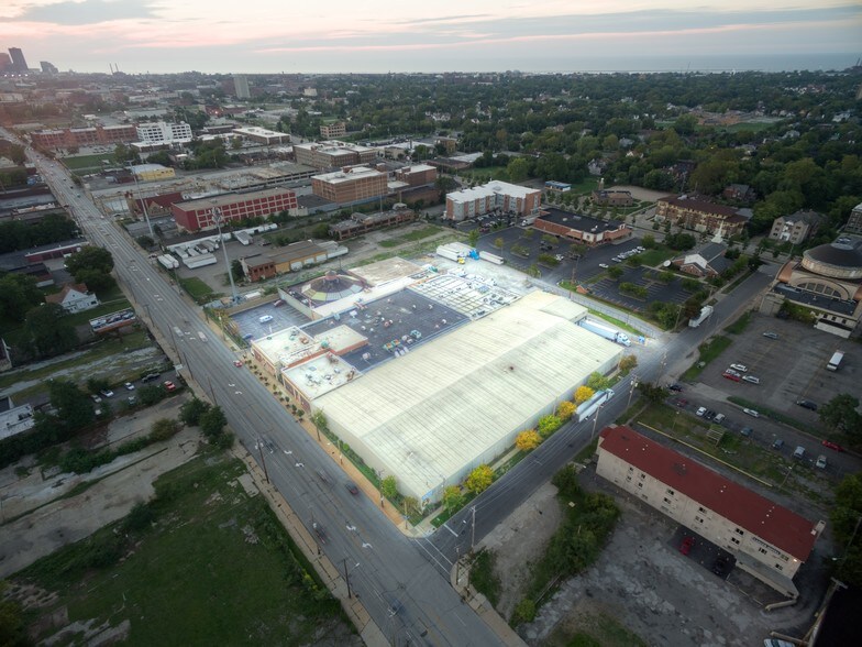 More Photos Of 7501 Carnegie Ave, Cleveland Manufacturing For Lease