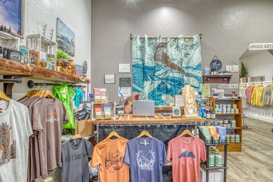 More Photos Of 452 Pagosa St, Pagosa Springs General Retail For Sale