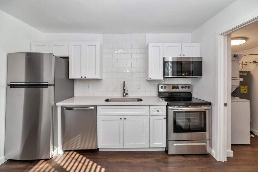 More Photos Of 312 E Kinderman Dr, Avondale Apartments For Sale