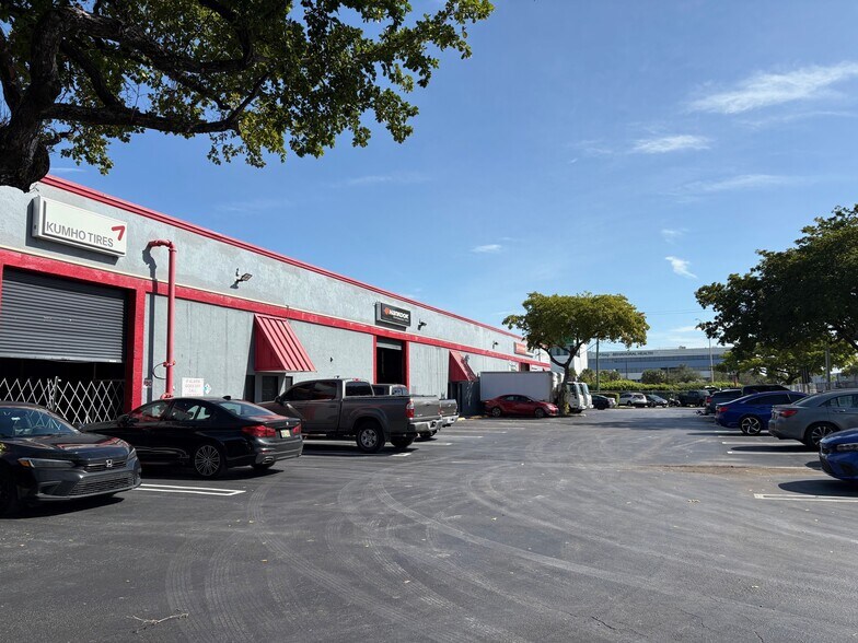 More Photos Of 1301 SW 2nd St, Pompano Beach Warehouse For Sale