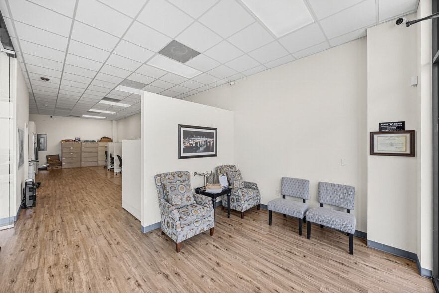 More Photos Of 203 Brand Ln, Stafford Office Residential For Sale