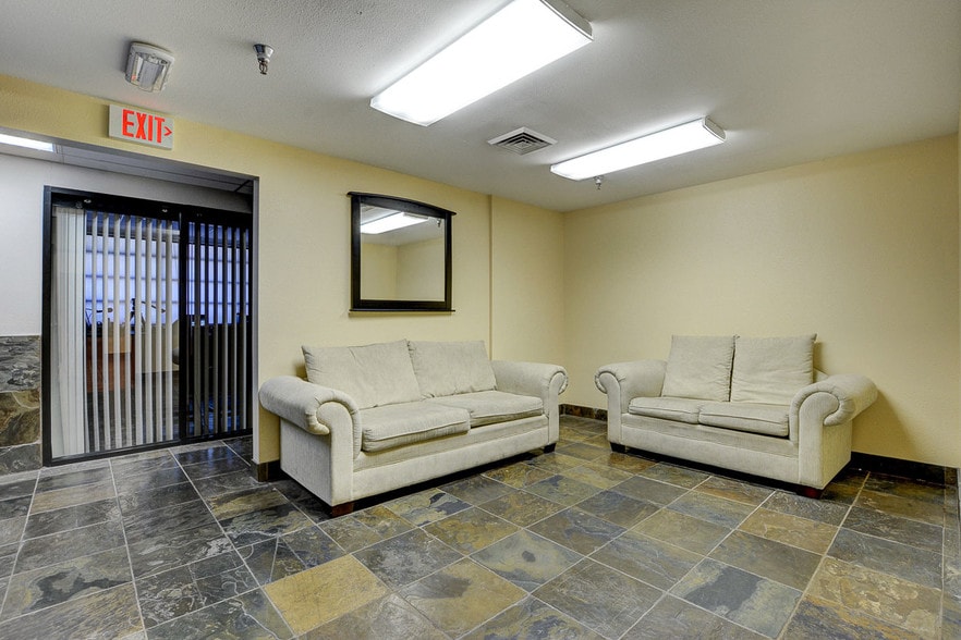 More Photos Of 2400 N Tenaya Way, Las Vegas Office For Sale