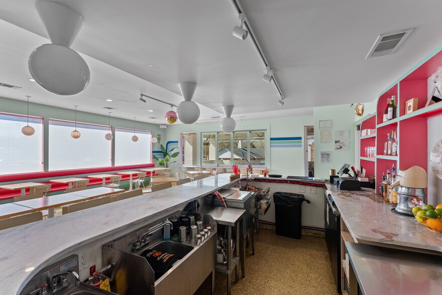 More Photos Of 64 N Main St, Watkinsville Restaurant For Sale