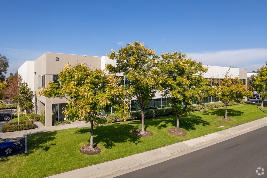 Primary Photo Of 3 Goodyear, Irvine Warehouse For Lease