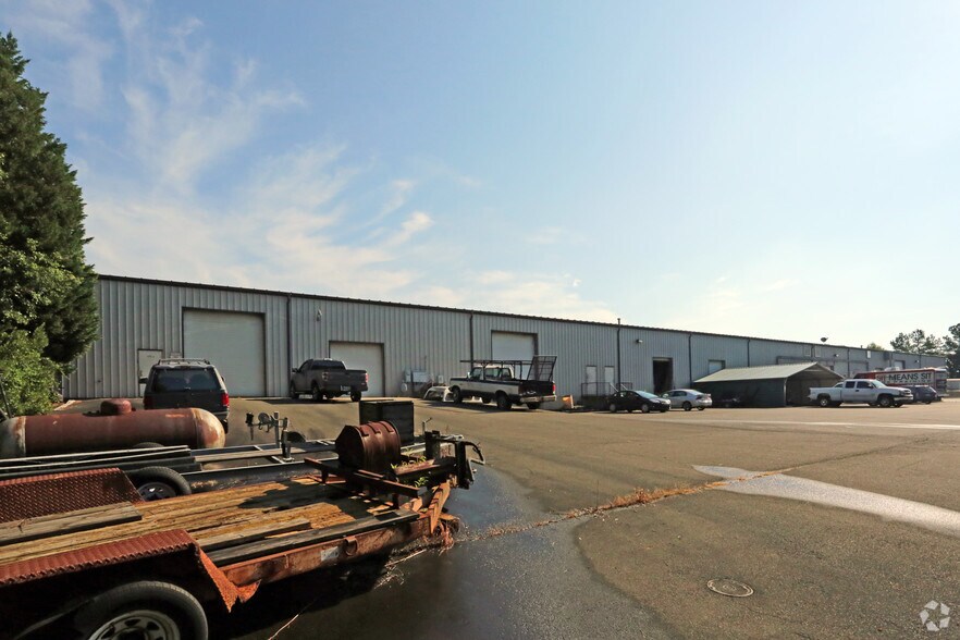 More Photos Of 125 International Dr, Morrisville Manufacturing For Sale