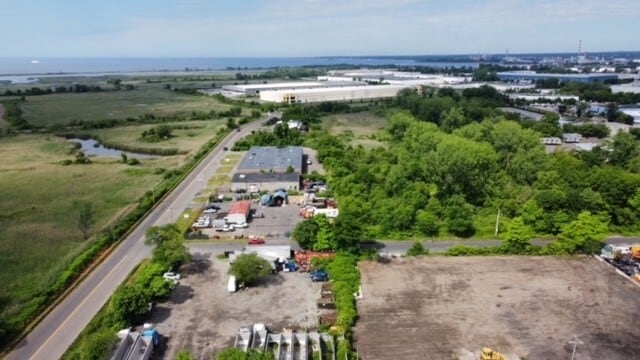 More Photos Of 115 Old South Ave, Stratford Land For Lease