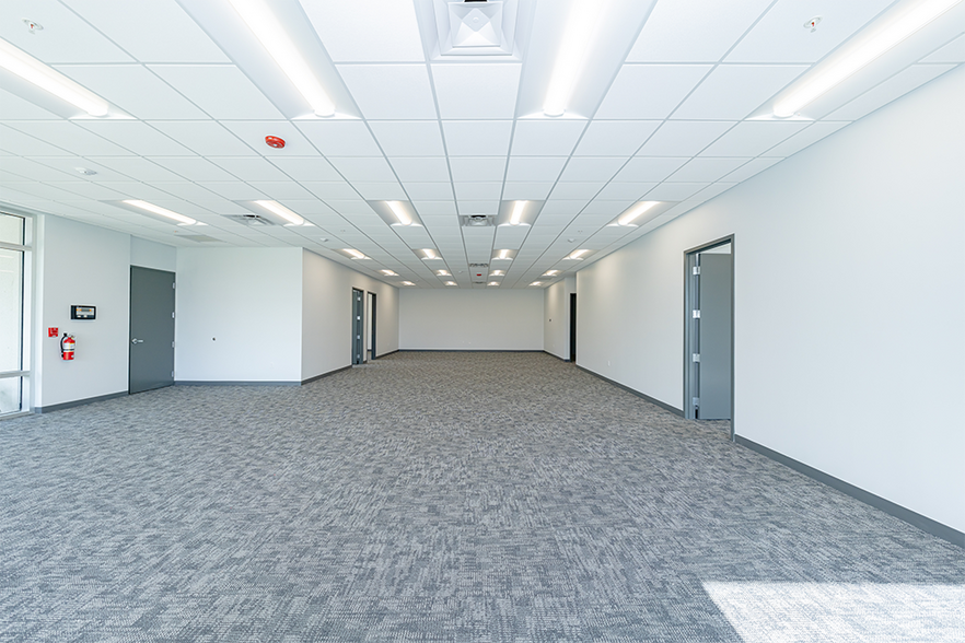 More Photos Of 3055 Burris Rd, Davie Unknown For Lease