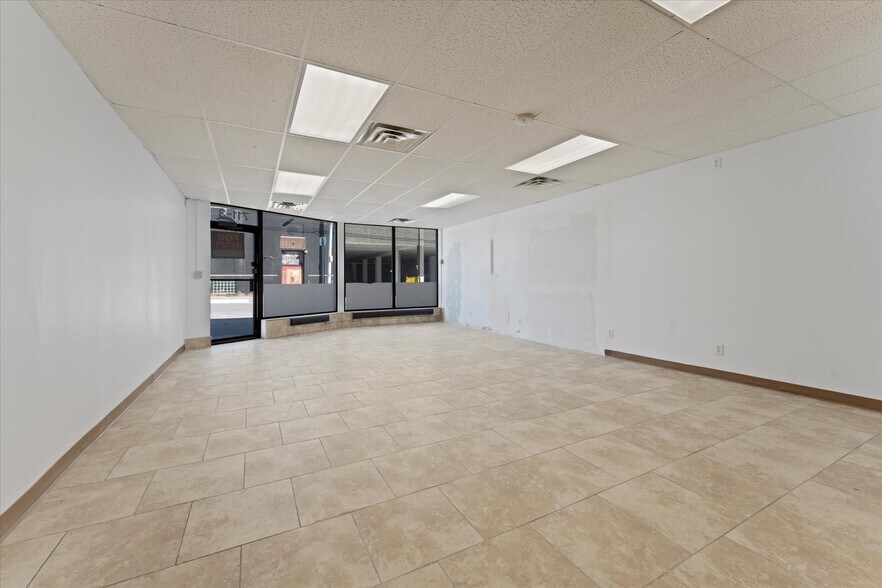 More Photos Of 711 Pelissier St, Windsor Office For Sale