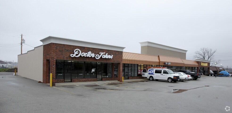 More Photos Of 11415-11435 St. Charles Rock Rd, Bridgeton General Retail For Lease