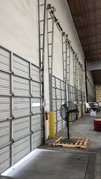 More Photos Of 19900-19988 Van Ness Ave, Torrance Distribution For Lease