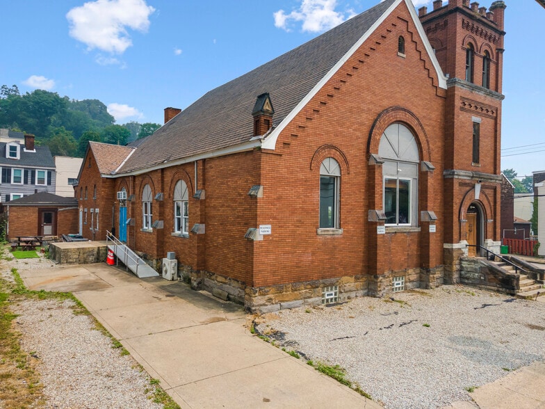More Photos Of 200 Lincoln Ave, Pittsburgh Storefront Retail Office For Lease