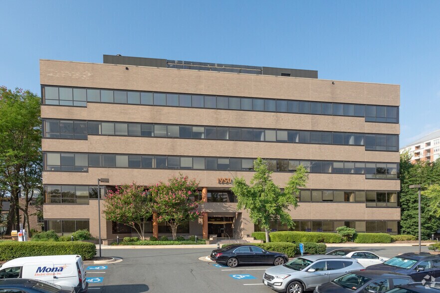More Photos Of 1950 Roland Clarke Pl, Reston Office For Sale