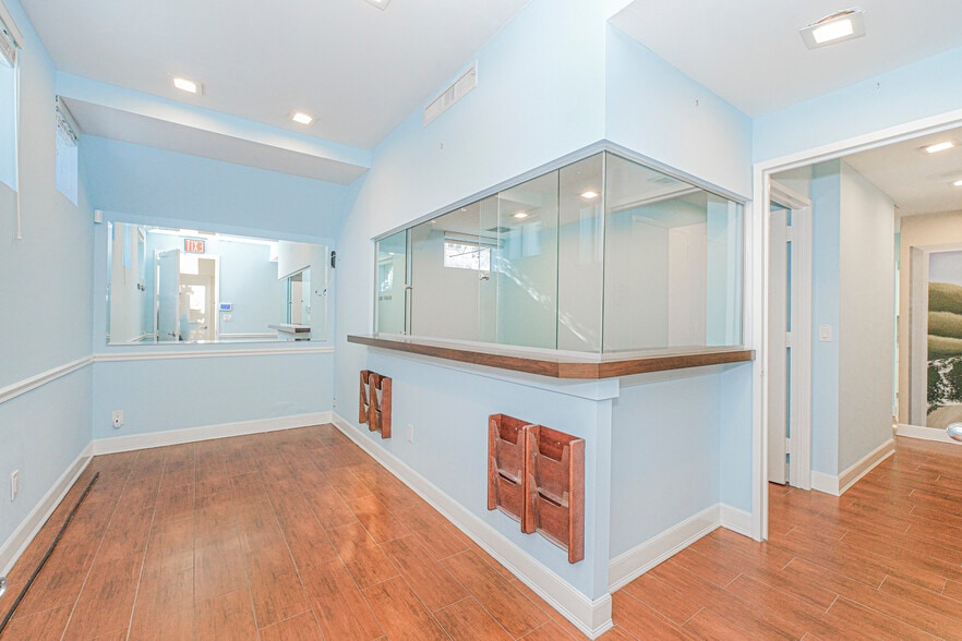 More Photos Of 2131 Richmond Rd, Staten Island Medical For Lease