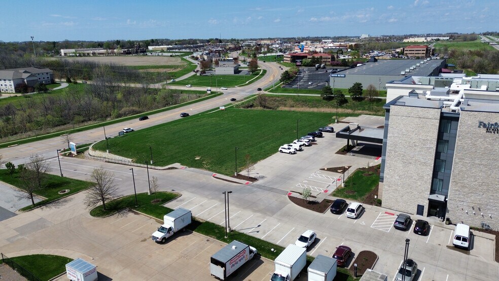 More Photos Of 4200 Elmore Ave, Davenport Land For Lease