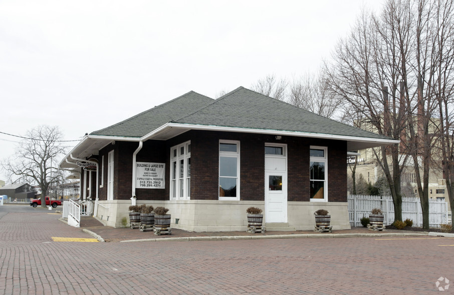 Primary Photo Of 100 Washington St, Michigan City Restaurant For Sale