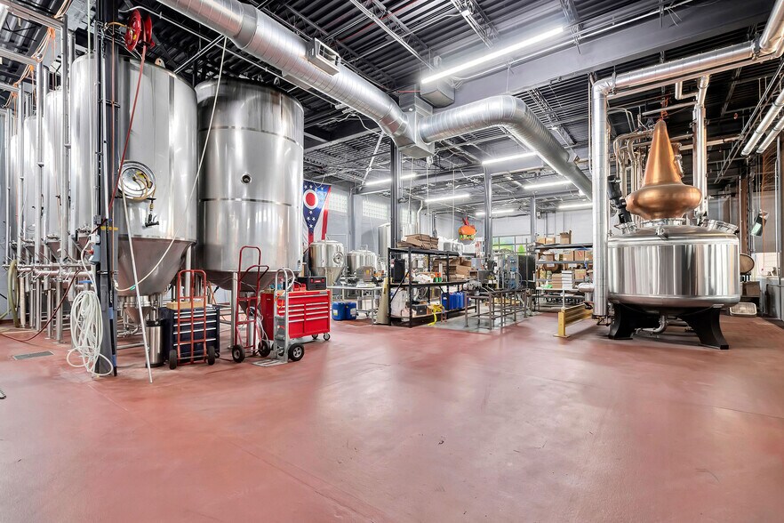 More Photos Of 3717 Jonlen Dr, Fairfax Flex For Lease