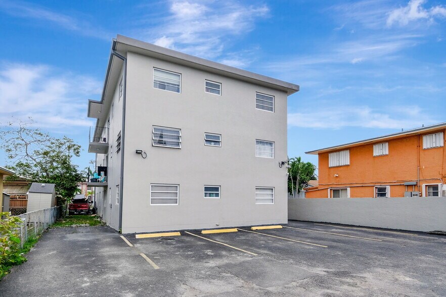 More Photos Of 2014 SW 3rd St, Miami Apartments For Sale