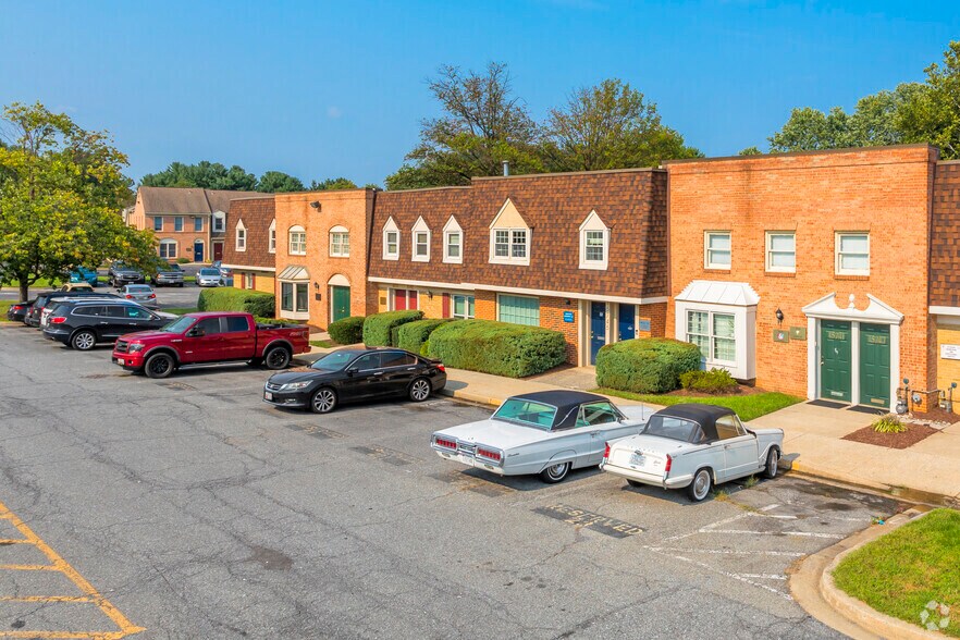Primary Photo Of 15701-15757 Crabbs Branch Way, Rockville Light Distribution For Sale