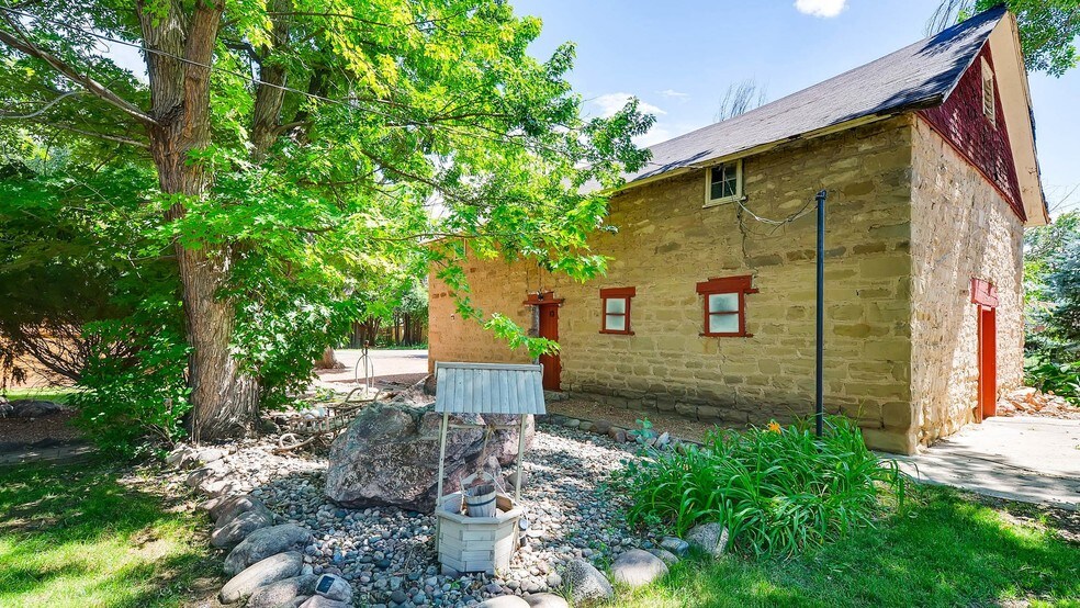 More Photos Of 1305 W 3rd St, Florence Hotel For Sale